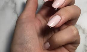 3 ways to repair a broken natural nail