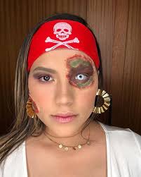 23 pirate makeup ideas for women to