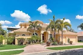 luxury home features in sarasota an