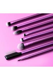 real techniques makeup brush