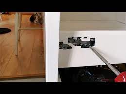 adjust wren kitchen soft close drawers