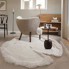 irregular shaped rug wool white 3