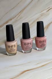 opi neutral nails lots of lacquer