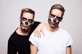 Грим на Хэллоуин 2024 для мужчин своими руками 🚩: ТОП идей с фото  хэллоунского макияжа