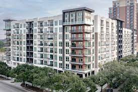 luxury apartments for in roseland