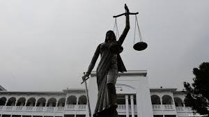 What does lady justice scale mean? Bangladesh Reinstalls Controversial Lady Justice Sculpture News Dw 28 05 2017