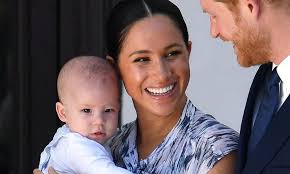 In the latest picture harry's wedding ring can be seen as he cradles his son who holds on to his father's finger. Meghan And Harry S Son Archie Is 11 Months Old When Will We See Him Again