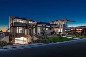growth luxury homes