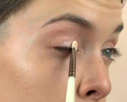 eye makeup how to articles from wikihow