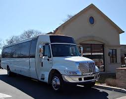 At arrow stage lines we know that you want to be successful. Party Bus Lincoln Ne 12 Cheap Party Bus Rentals Lincoln Nebraska