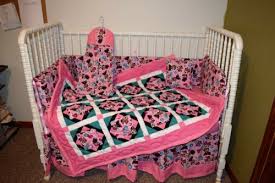 Crib Bedding Set Made W Minnie Mouse