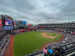 a mets game at citi field