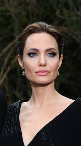 Fan page about the amazing angelina jolie. Angelina Jolie Offers To Testify Against Brad Pitt In Divorce And He S Devastated Vanity Fair