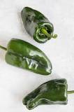 Do poblano peppers get hotter when they turn red?