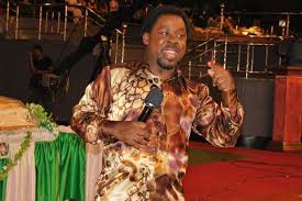 A man following the tb joshua anointing trend, was hit by stomach pains, and had his neck suddenly swellup, leading to his instant death after drinking the so called anointing water. Fypf5c4er0sinm