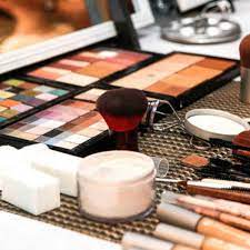 how to make it as a beauty editor