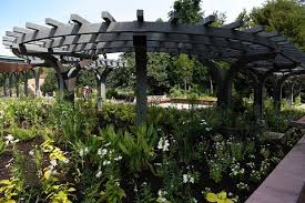 Moon gate denver botanic garden | botanical gardens. 14 Best Botanical Gardens In The America 2021 Public Gardens To Visit