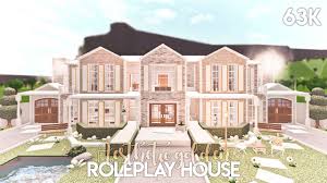 aesthetic golden roleplay house