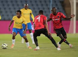 Mamelodi sundowns will be out to preserve their lead on the psl standings while orlando pirates would be keen to close in the gap at loftus versfeld on saturday. Sundowns Pirates Labour To Goalless Draw
