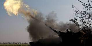 Guerre en Ukraine en direct : des bombardements sur plusieurs villages dans  l'Est et une armée russe qui fortifie ses positions dans le Sud