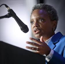 Mayor lori lightfoot ретвитнул(а) the obama foundation. Chicago Mayor Lori Lightfoot On Leading During A Pandemic And Her First Tiktok Video