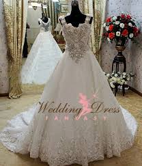 They have a very nice selection of bridal gowns and treat you with the best care. Gypsy Wedding Dress And Irish Traveller Wedding Dress