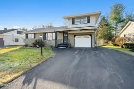 sold real estate homes near schalmont