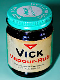 does vicks vaporub cure toenail fungus