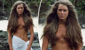 Miranda rhyne (10 years old) and charlotte eve blythe (6 years old) are bathing together with their mother. Brooke Shields 52 Covers Bare Bust As She Strips Topless For Blue Lagoon Throwback Shot Celebrity News Showbiz Tv Express Co Uk