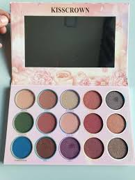 kiss crown flora eyeshadow palette