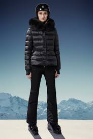 Moncler Gle Armoniques Short Down Jacket Female Black Size 2
