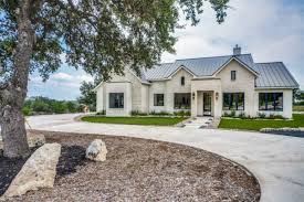 hill country transitional homes