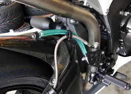Windshield wiper fluid is also known as wiper fluid, or screen wash is a liquid that cleans the windshield while you are driving on the roads. Bukan Slang Biasa Nih Cara Pasang Fluid Tube Di Rem Belakang Motor Gridoto Com