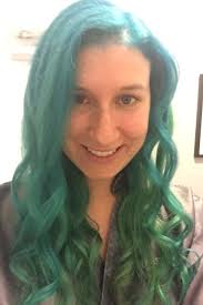 As much as i love getting my hair colored professionally, there's always a tiiiiiny little voice in my head telling me i should cancel my appointment, buy some box dye, and dye my hair at home. Blue Hair Dye Tips What I Wish I Knew Before Dyeing My Hair Blue Teen Vogue
