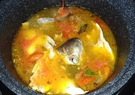 Taburkan sedikit garam, lada sulah, paprika dan apa yang ada untuk aroma yang wangi dan sedap. Resep Sup Kepala Ikan Salmon Oleh Annisa Wahyuriani Cookpad