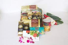 aloha hawaiian gift basket free waikiki