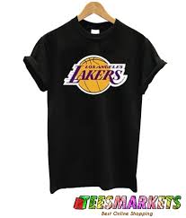 Los angeles lakers logo basketbol tshirt tişört. Los Angeles Lakers T Shirt Teesmarkets Com Lakers T Shirt Lakers Outfit Cool T Shirts
