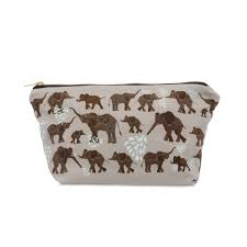 chloe gardner elephant washbag