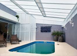 Descrição cobertura de piscina de luxo para piscinas de 16&#x27; Cobertura Retratil Para Piscina De Policarbonato Ville Dc