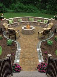 Beautiful Round Patio With Stone Wall